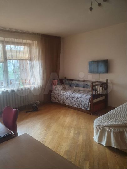 2-к. квартира, 83 м², 6/9 эт.