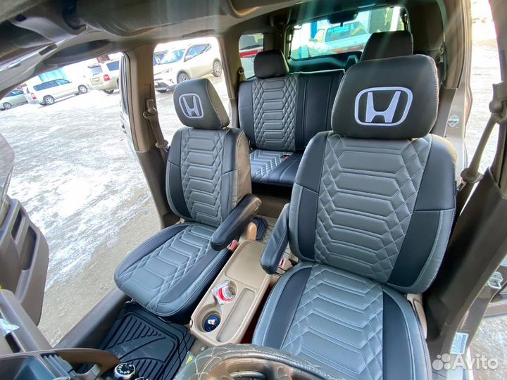 Чехлы Honda CR-V 2