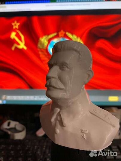 Бюст Сталин