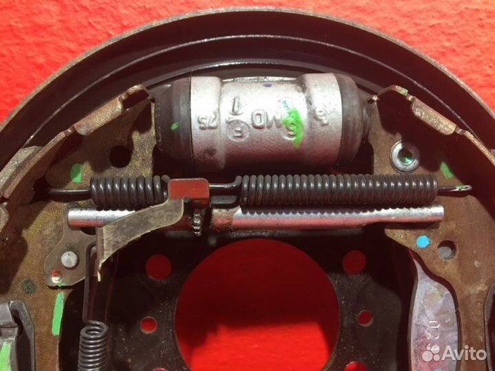 Механизм стояночного тормоза задний левый Hyundai