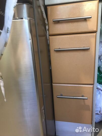 Мойка,смеситель,плита газовая -вытяжка в подарок