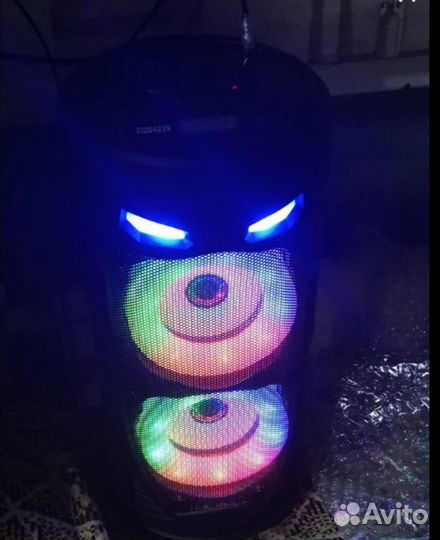 Блютуз колонка