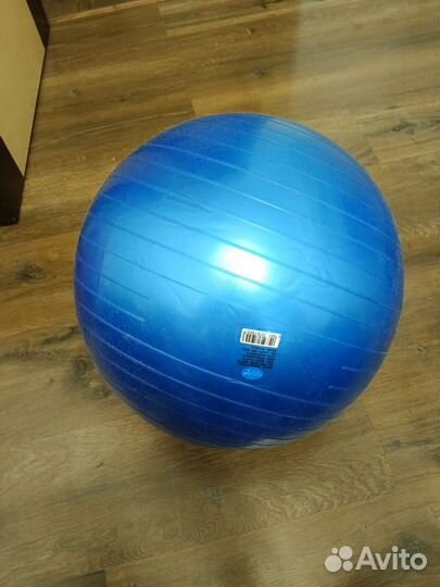 Гимнастический мяч фитбол