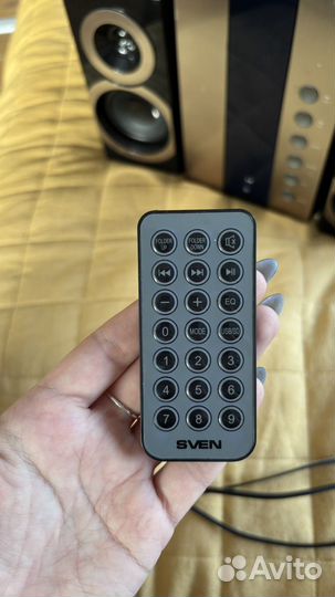 Сабвуфер и колонки sven MS-1090