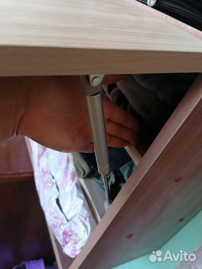 Шкафчик навесной