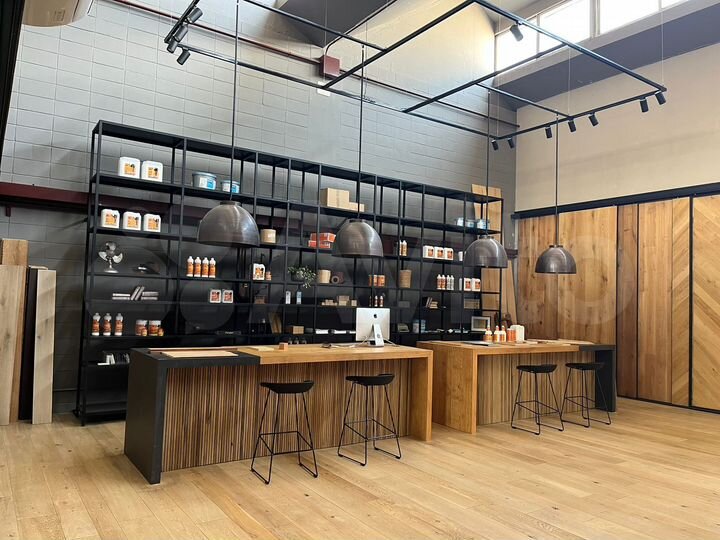 Здание 760 м²