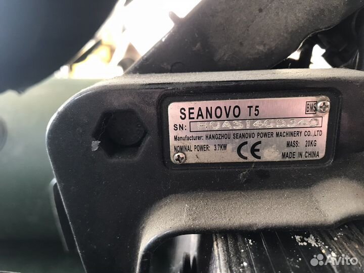 Лодка с мотором