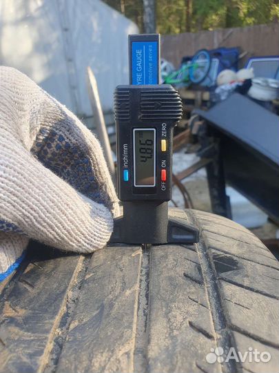 Yokohama dB Decibel E70 215/55 R17 93V