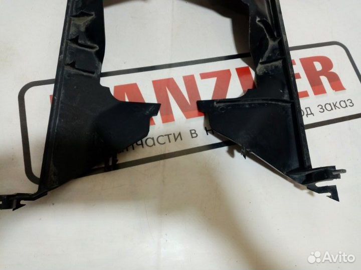 Диффузор вентилятора Renault Megan 3 2009-2016