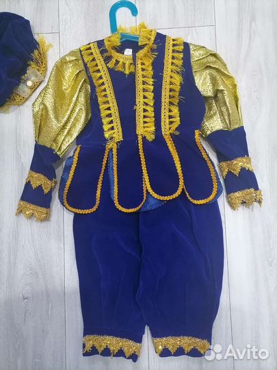 Костюм новогодний для мальчика паж