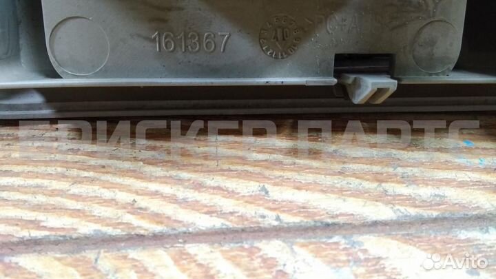 Плафон салонный Ленд Ровер Дискавери 3