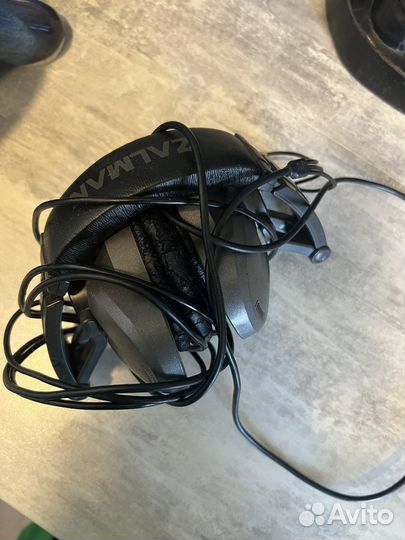 Трехканальные наушники