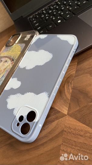 Чехол на iPhone 11