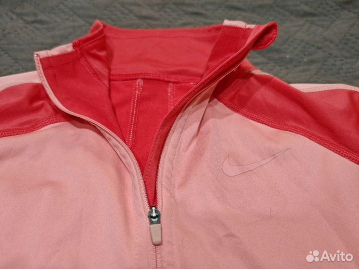 Лонгслив Nike спортивный