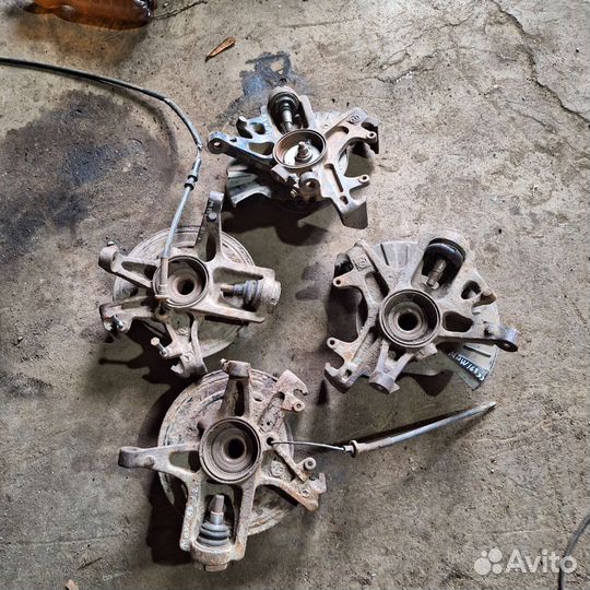 Ступица задняя передняя левая правая W163 ML163