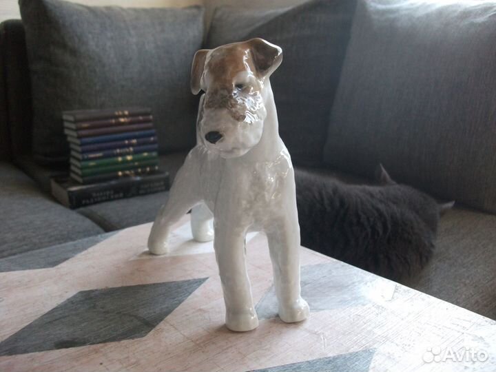 Статуэтка Фокстерьер Собака фарфор лфз 60-е гг