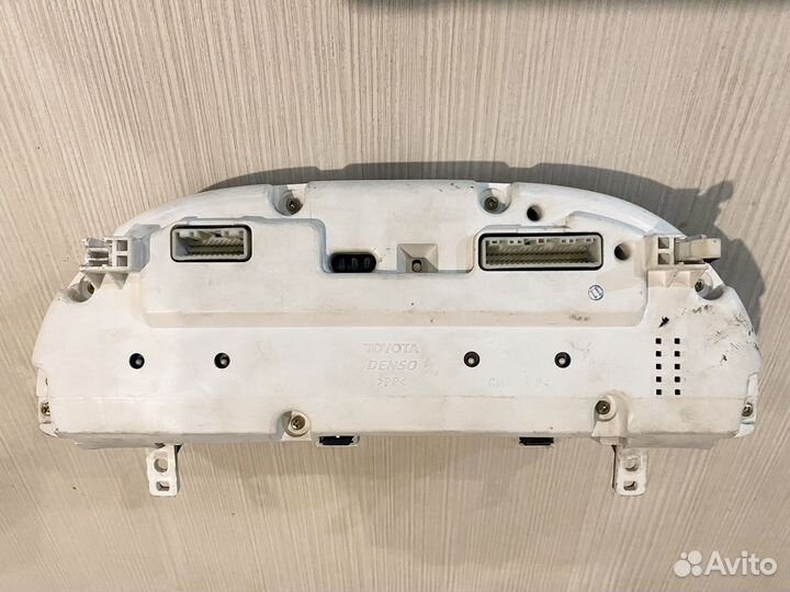 Щиток приборов Toyota Camry ACV30