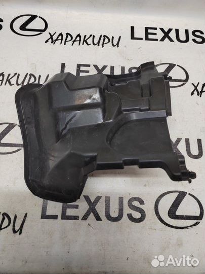 Дефлектор радиатора передний правый Lexus Rx4