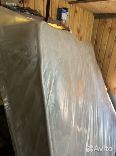 Матрас большой на двоих для кровати, 180 х 160 см