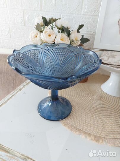 Ваза для фруктов на ножке цветное стекло СССР