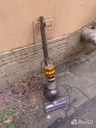 Пылесос Dyson dc51