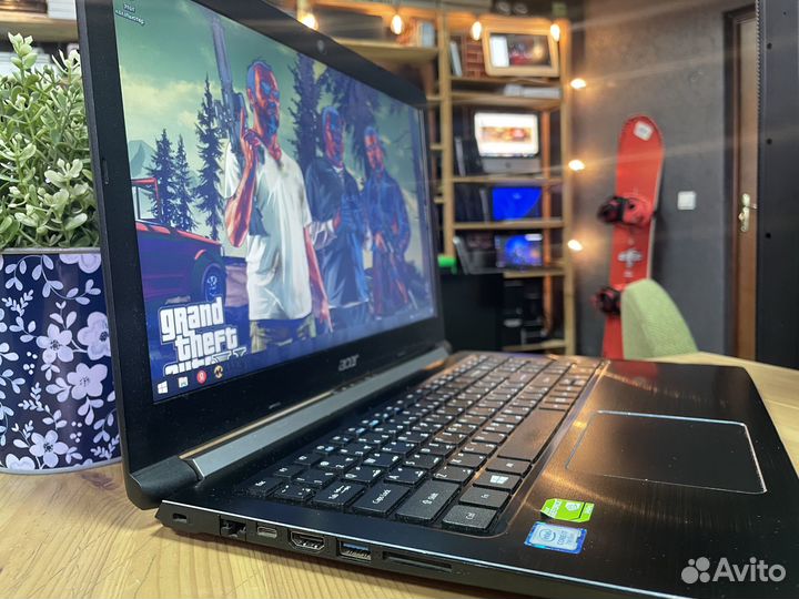 Ноутбук Acer / Core i7 / GeForce / 8gb / SSD