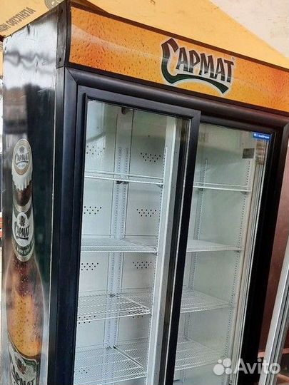 Холодильник витрина для напитков холодильный шкаф