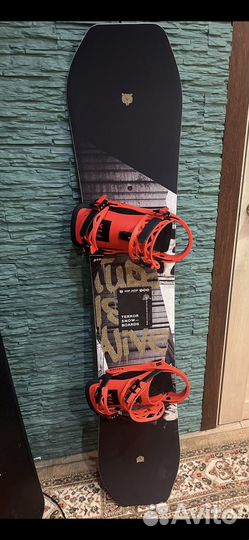 Комплект сноуборд ботинки крепления