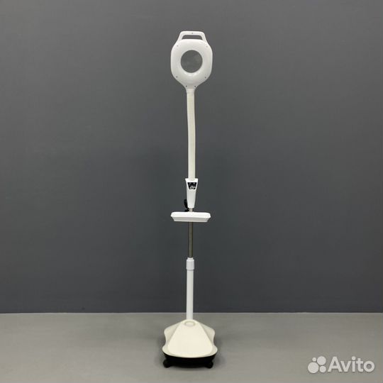 Косметологическая лампа с регулировкой яркости