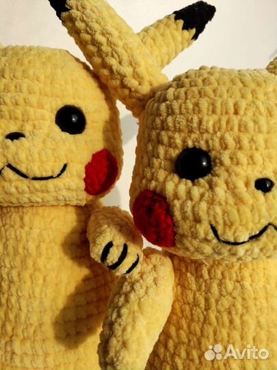 Вязаная игрушка Пикачу ручной работы