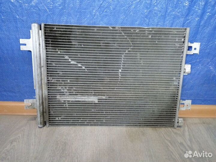 Радиатор кондиционера Renault Duster 1 2011