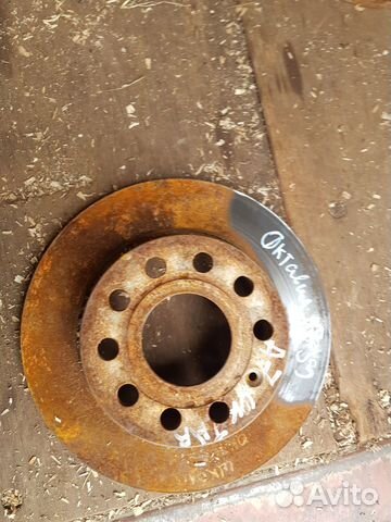 Диск тормозной задний Skoda octavia а7