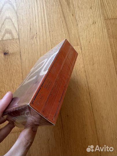 Escentric molecules 02