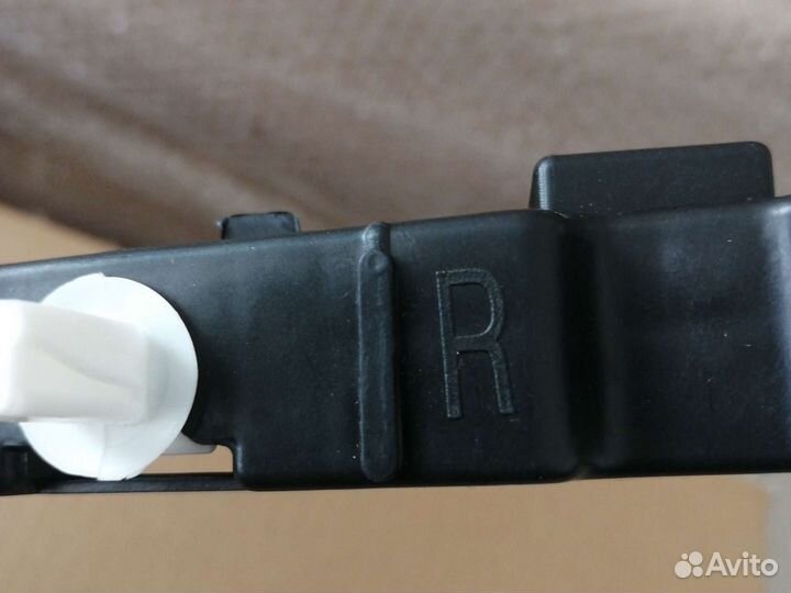 Крепление переднего бампера Акцент Хендай