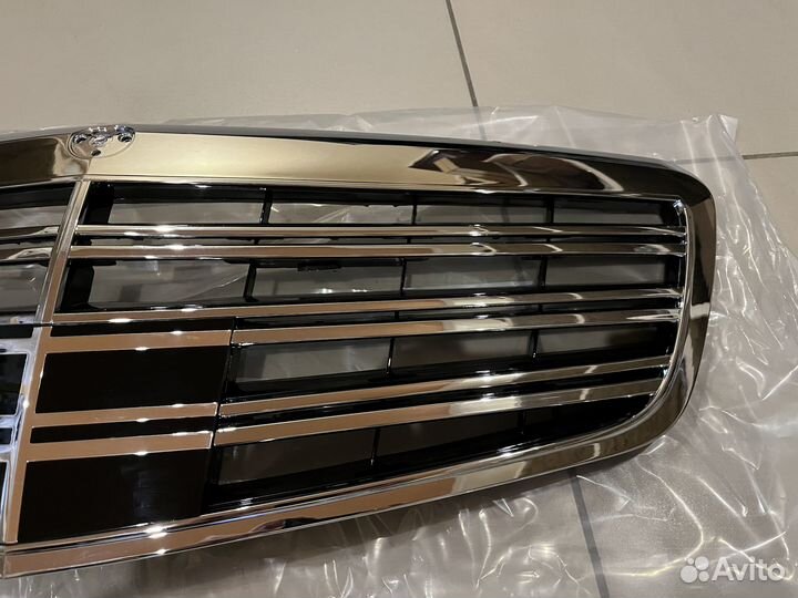 Решетка радиатора Mercedes W221 AMG 6.3 рестайлинг