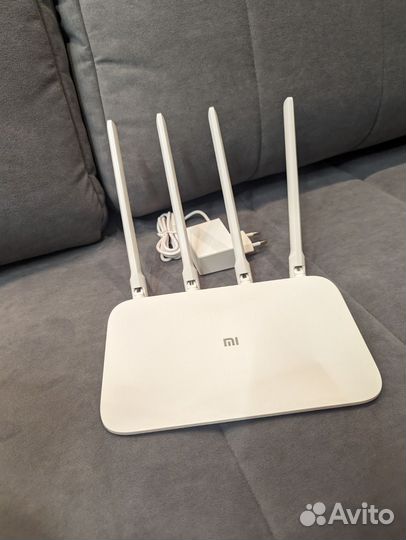 Маршрутизатор Xiaomi Mi Router 4A Giga Version