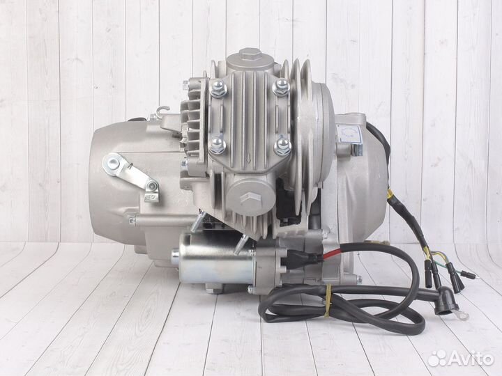 Двигатель YX125 электростартер на питбайк (новый)