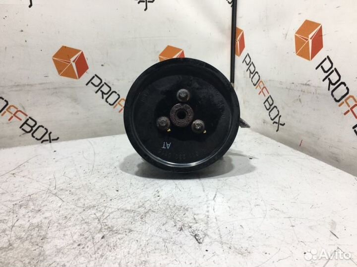 Насос гидроусилителя руля Mercedes C-Class W203