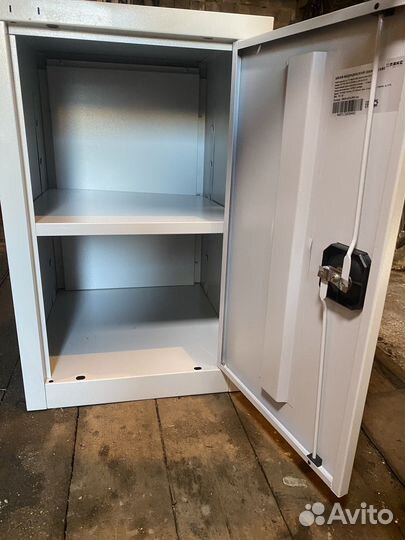 Шкаф медицинский 12/680 бу