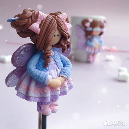 Кружка и ложка с декором из полимерной глины