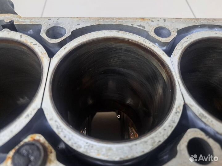 Б/У Блок двигателя B5244S volvo