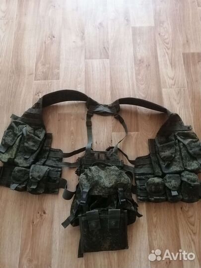 Разгрузочный жилет+ комплект аптечка