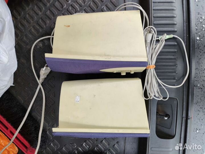 Колонки для компьютера Genius SP-K10