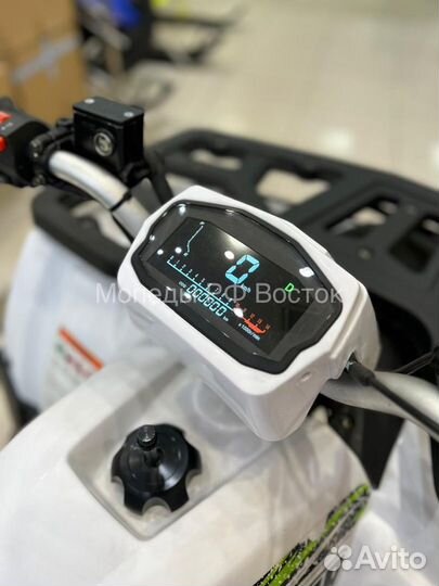Квадроцикл Авантис H200 NEW (баланс. вал) белый