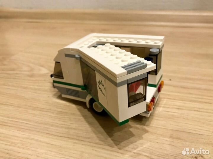 Lego City 60117 Фургон и дом на колёсах
