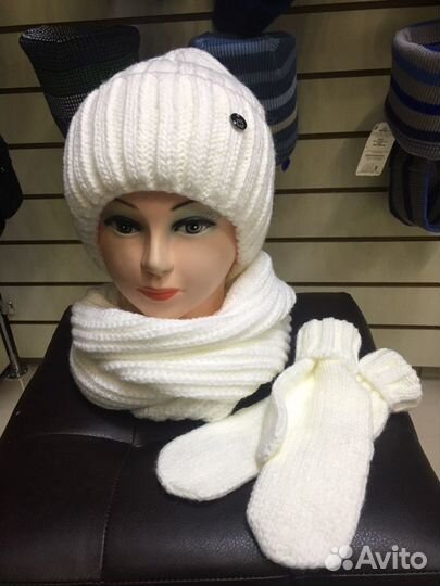 Комплект шапка и снуд, варежки женский