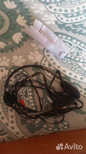 Проводные наушники с микрофоном