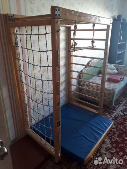 Детская спорт уголок дерево