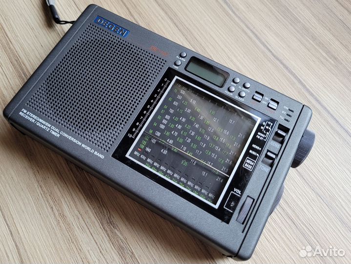 Радиоприемник Degen DE1107