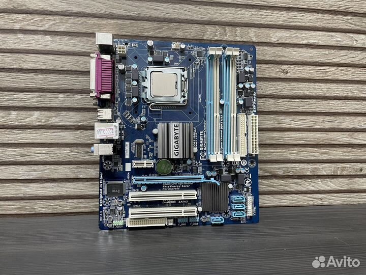 LGA 775 Gigabyte G41M-Combo (2xDDR3/2xDDR2/G41)